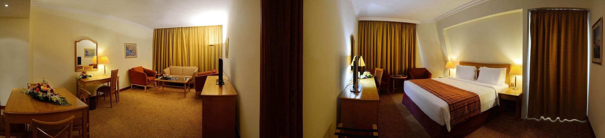 Swiss-Belhotel Sharjah Room photo